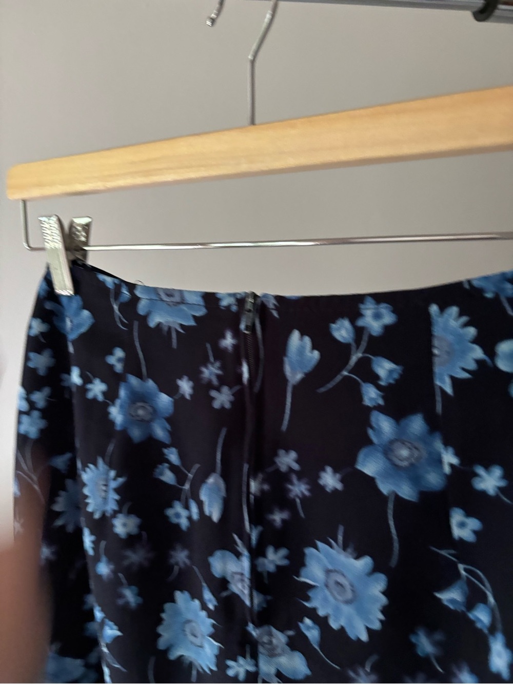 1990s Floral Mini Skirt | size 26" - Picture 3 of 4